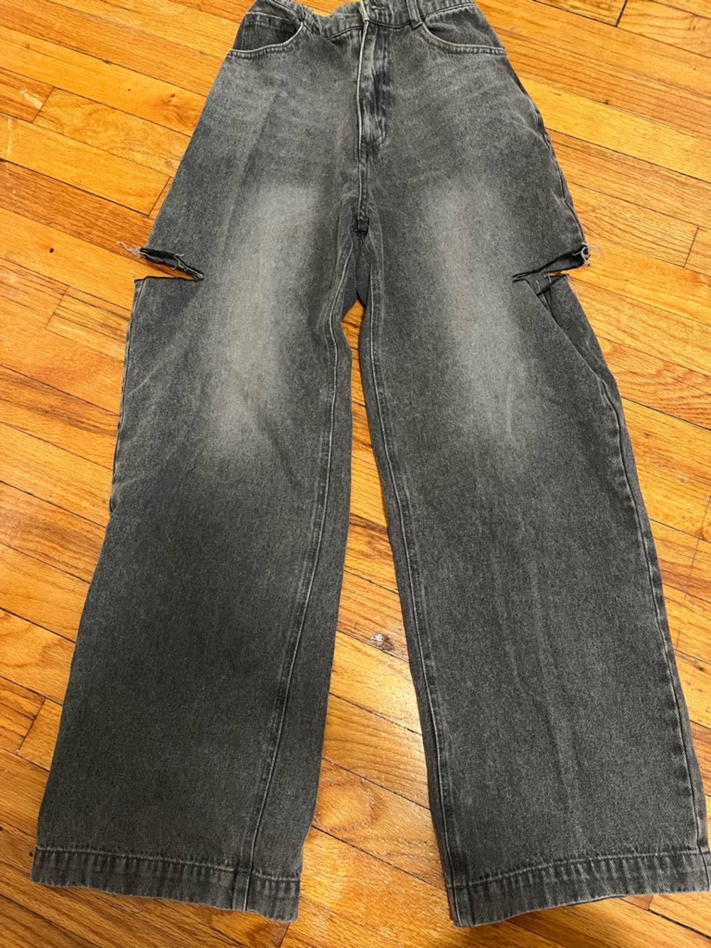 Gray Jeans With Slit
